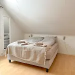 Daire Hakoya Apartment, Adskilt I Hus, Egen Inngang