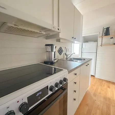 Hakoya Apartment, Adskilt I Hus, Egen Inngang Тромсё
