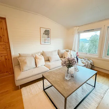 Hakoya Apartment, Adskilt I Hus, Egen Inngang Appartamento Tromsø