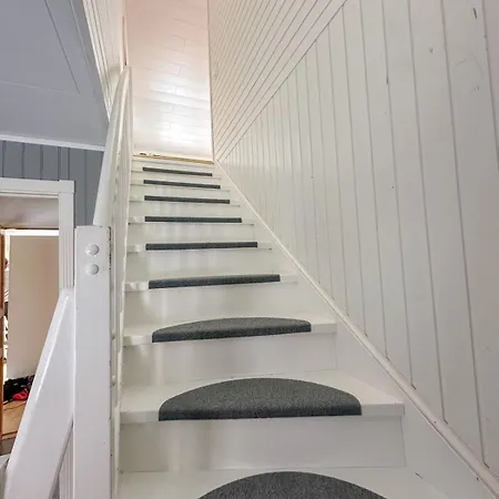 Hakoya Apartment, Adskilt I Hus, Egen Inngang *