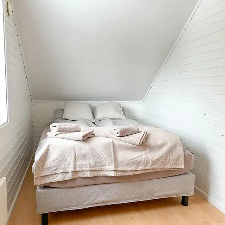 Апартаменты Hakoya Apartment, Adskilt I Hus, Egen Inngang Тромсё