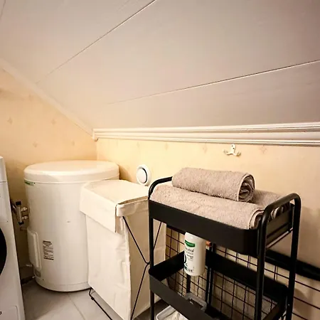Hakoya Apartment, Adskilt I Hus, Egen Inngang Тромсё