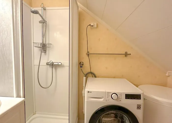 Hakoya Apartment, Adskilt I Hus, Egen Inngang Apartamento