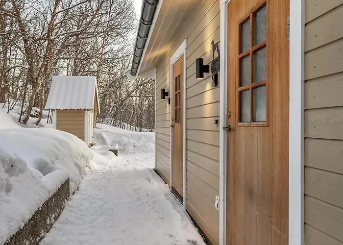 Apartamento Hakoya Apartment, Adskilt I Hus, Egen Inngang *