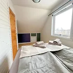 Hakoya Apartment, Adskilt I Hus, Egen Inngang Apartment